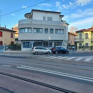 Marconi House 5*, Mestre Italy